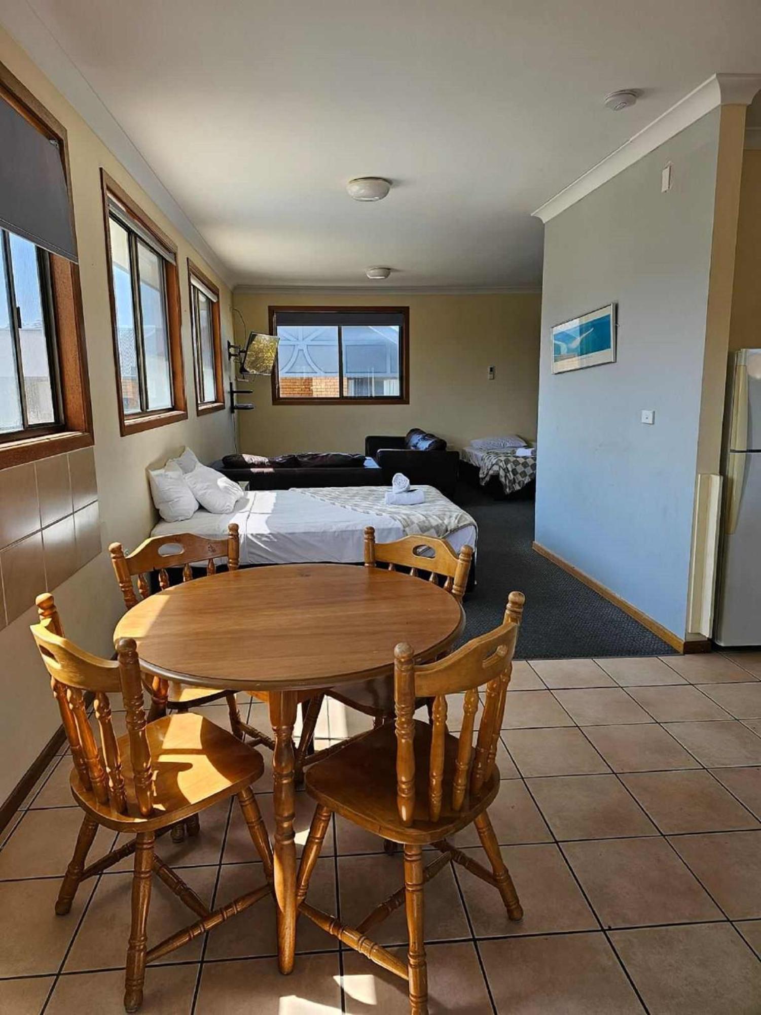 Coastal Bay Motel Кофс Харбър Екстериор снимка