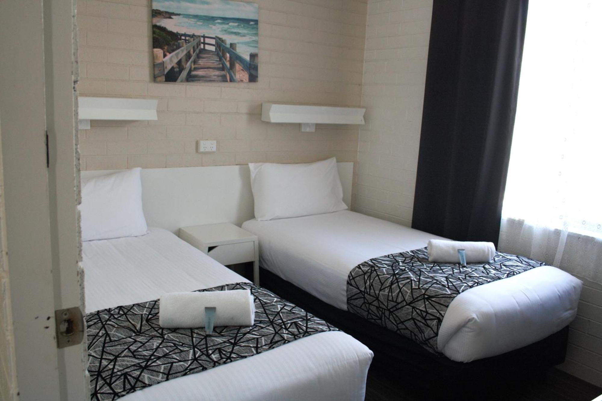 Coastal Bay Motel Кофс Харбър Екстериор снимка