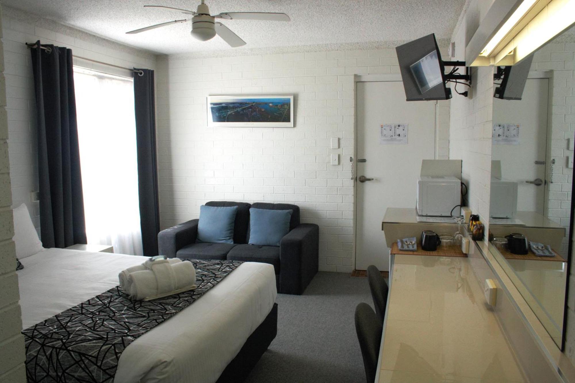 Coastal Bay Motel Кофс Харбър Екстериор снимка