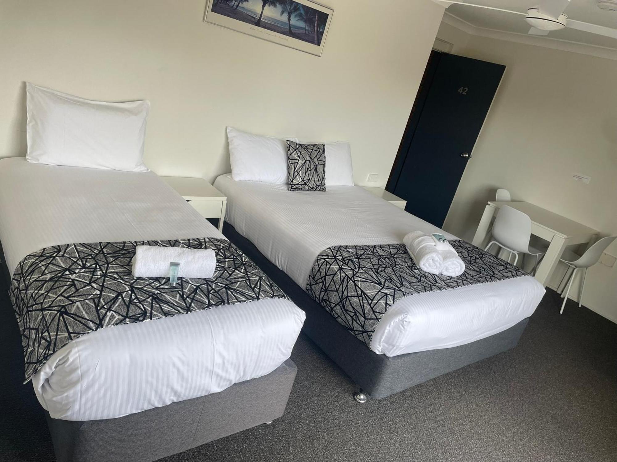 Coastal Bay Motel Кофс Харбър Екстериор снимка