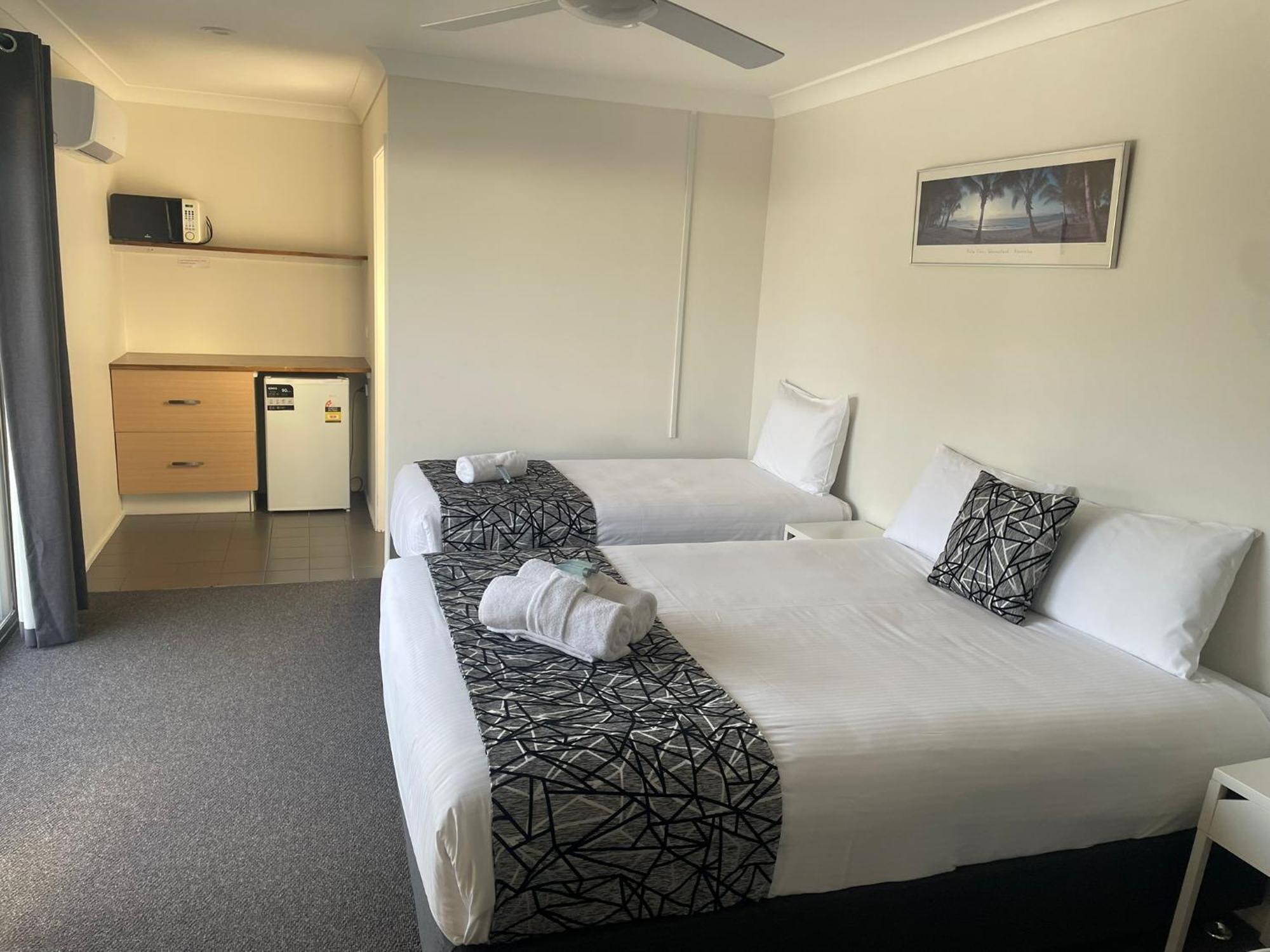 Coastal Bay Motel Кофс Харбър Екстериор снимка