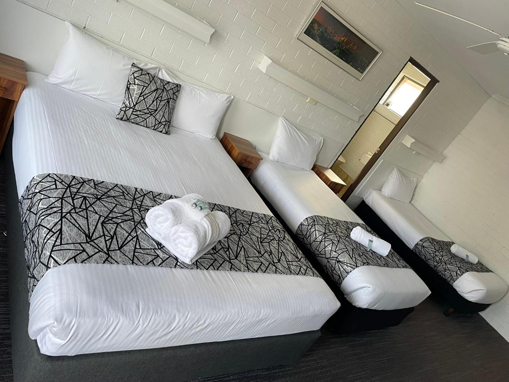Coastal Bay Motel Кофс Харбър Екстериор снимка