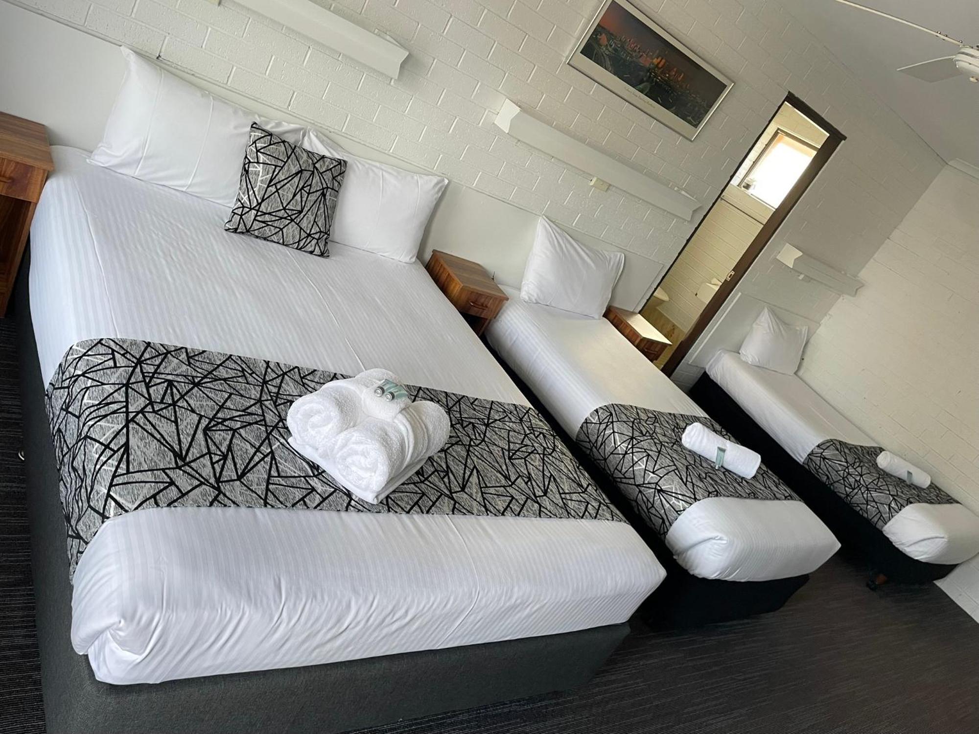 Coastal Bay Motel Кофс Харбър Екстериор снимка