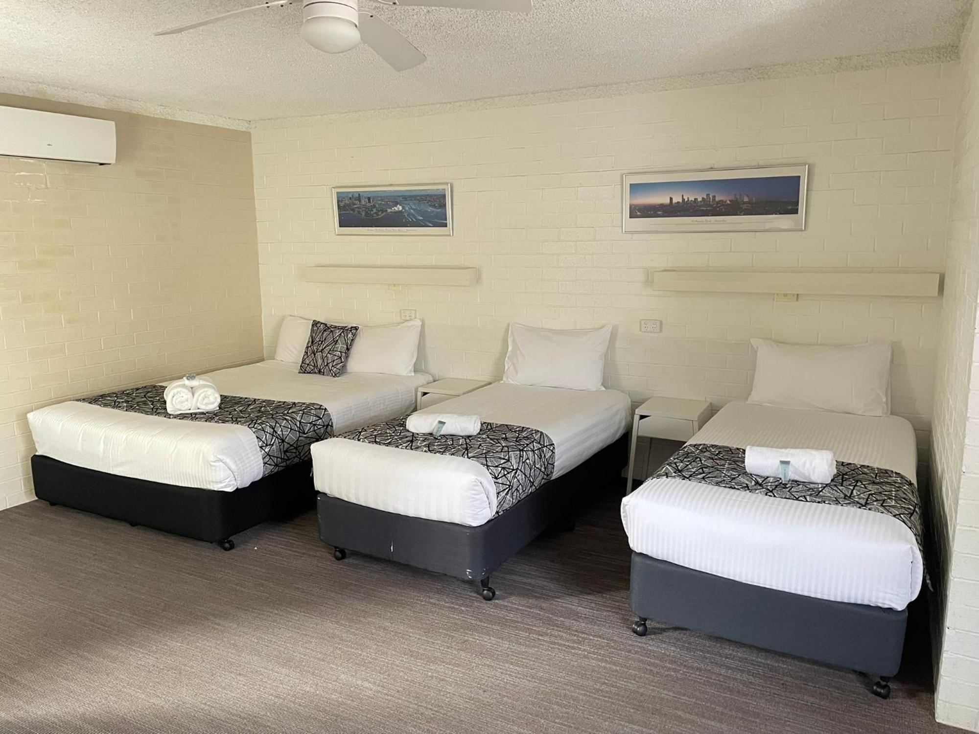 Coastal Bay Motel Кофс Харбър Екстериор снимка