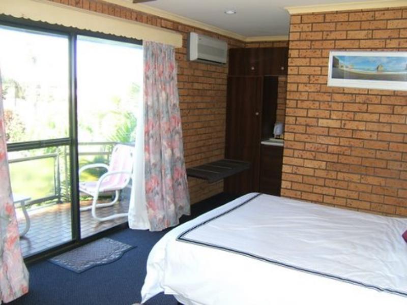 Coastal Bay Motel Кофс Харбър Екстериор снимка